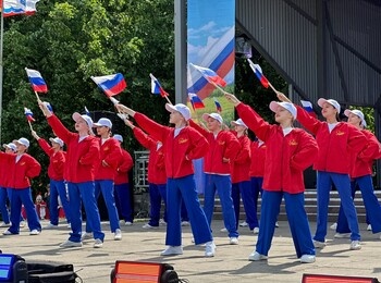 В Кировске отпраздновали сегодня два важных события - День России и День города!