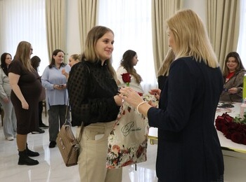 День беременных прошел в отделе ЗАГС администрации Кировского района