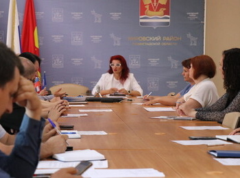 Состоялось заседание межведомственной комиссии по подготовке объектов ЖКХ и соцсферы к новому сезону 